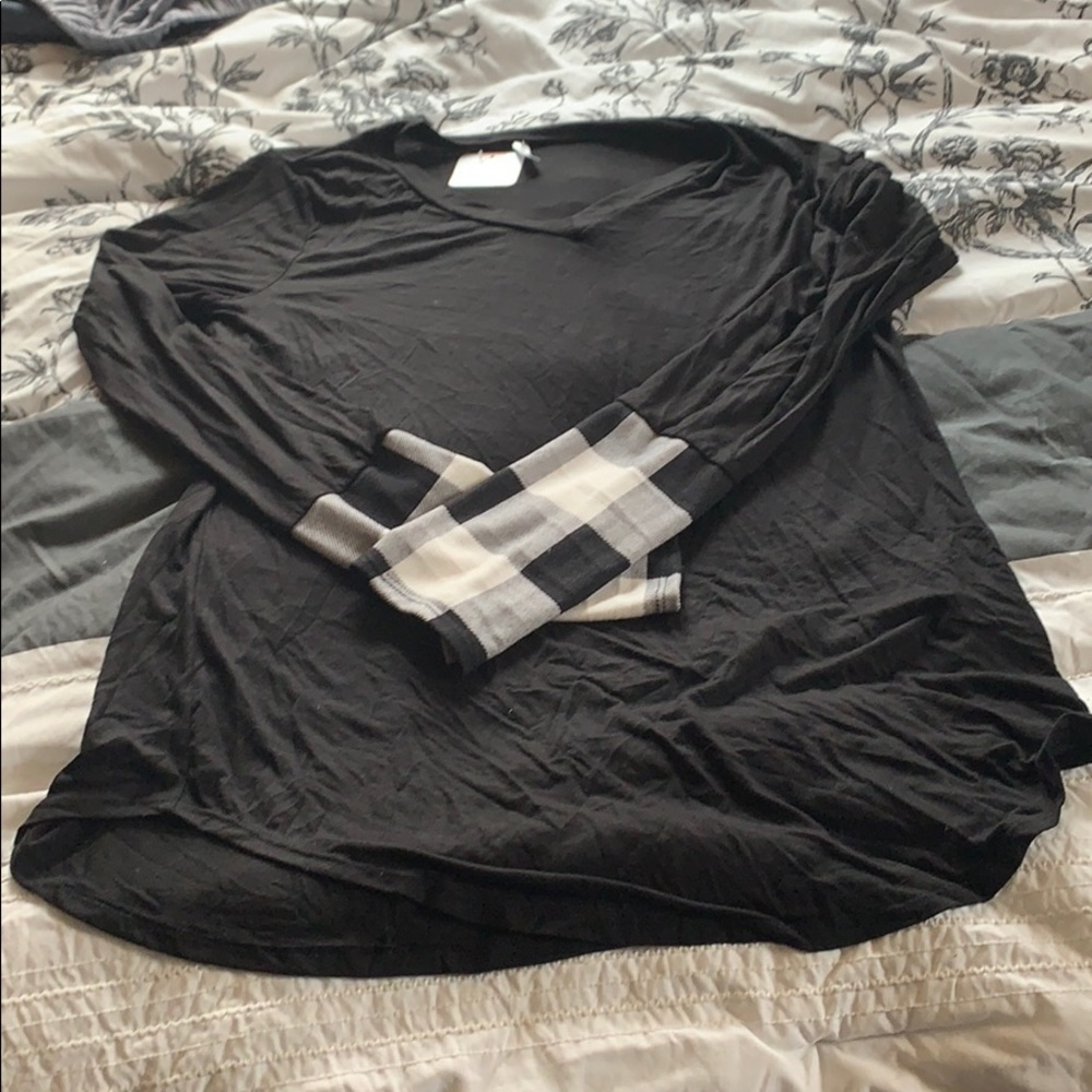 Black and plaid tee